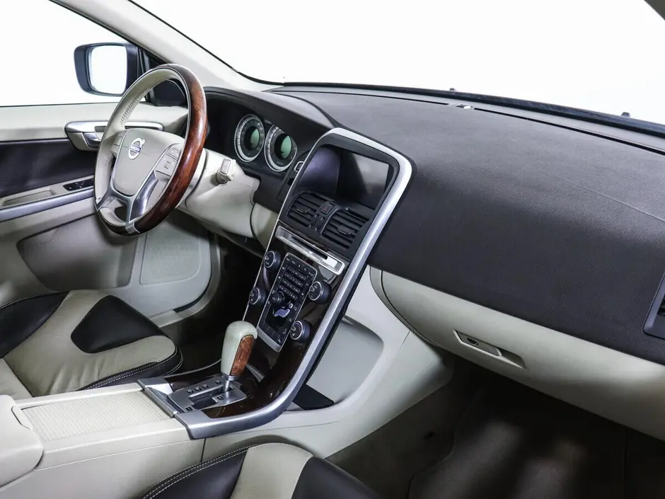 Volvo XC60, 2011 г.