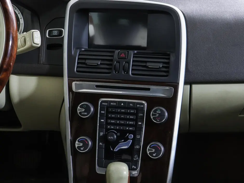 Volvo XC60, 2011 г.