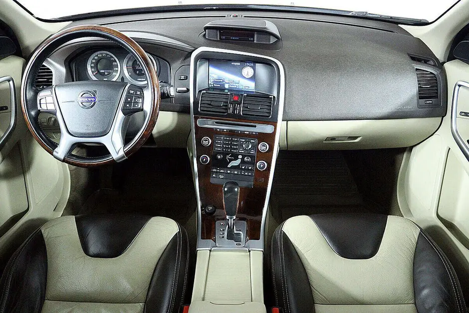 Volvo XC60, 2010 г.