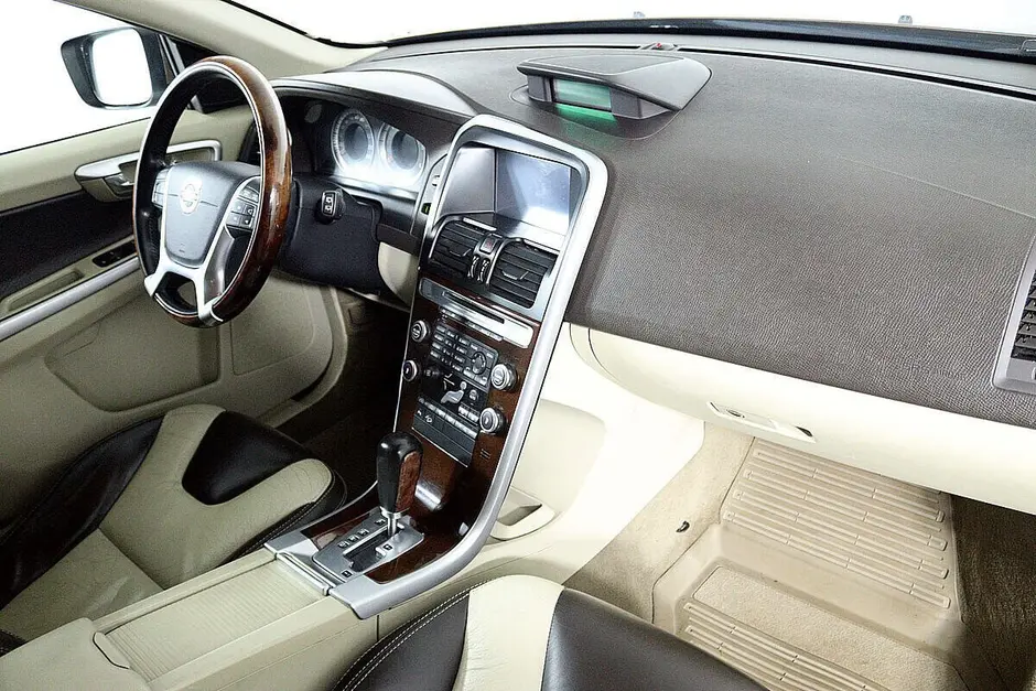 Volvo XC60, 2010 г.