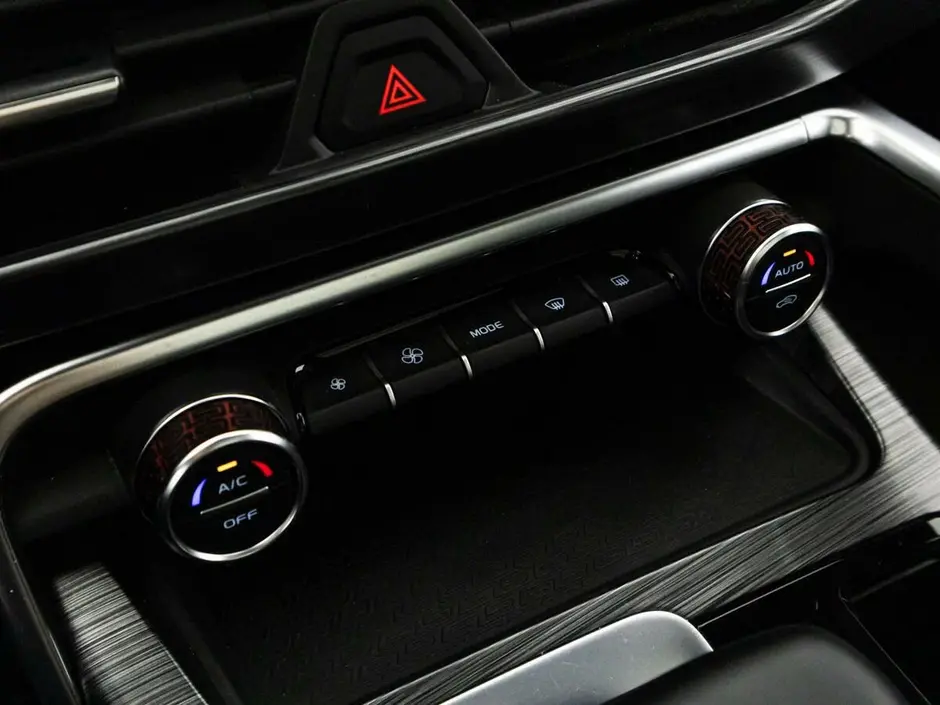 Geely Tugella, 2022 г.