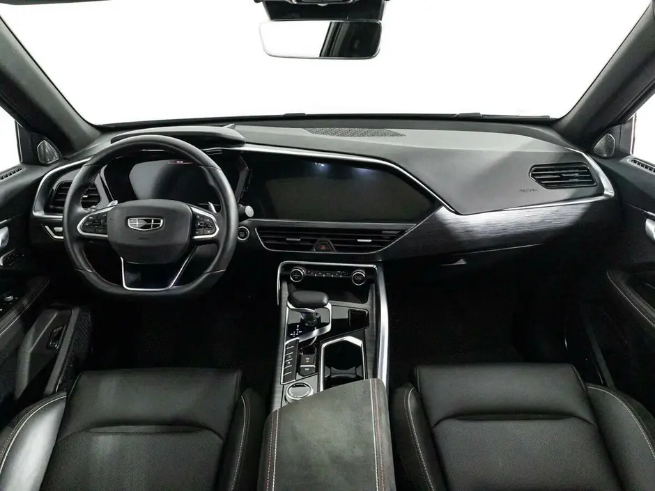 Geely Tugella, 2022 г.