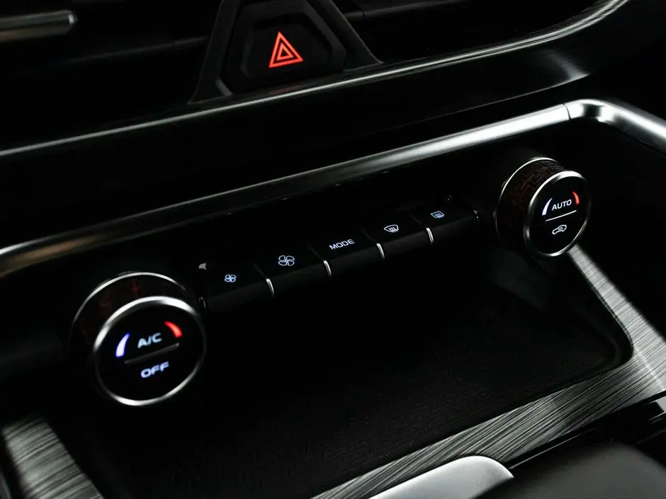 Geely Tugella, 2022 г.