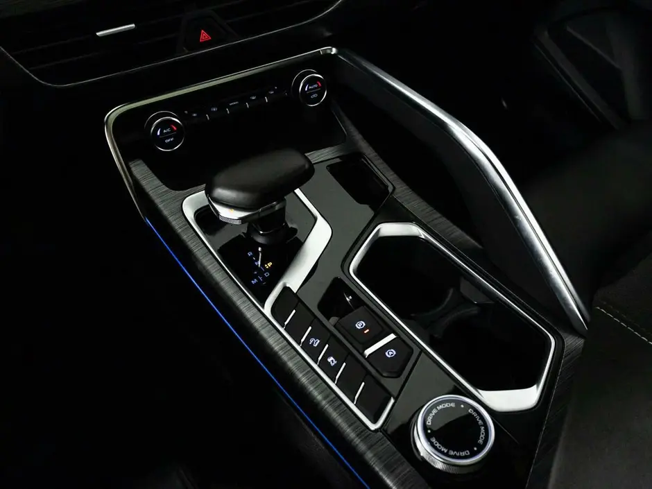 Geely Tugella, 2022 г.